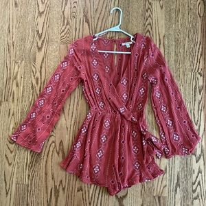 MIAMI RED PATTERNED LONG SLEEVE ROMPER XXS